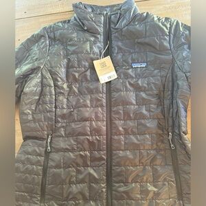 NWT Women’s Patagonia Nano Puff Jacket